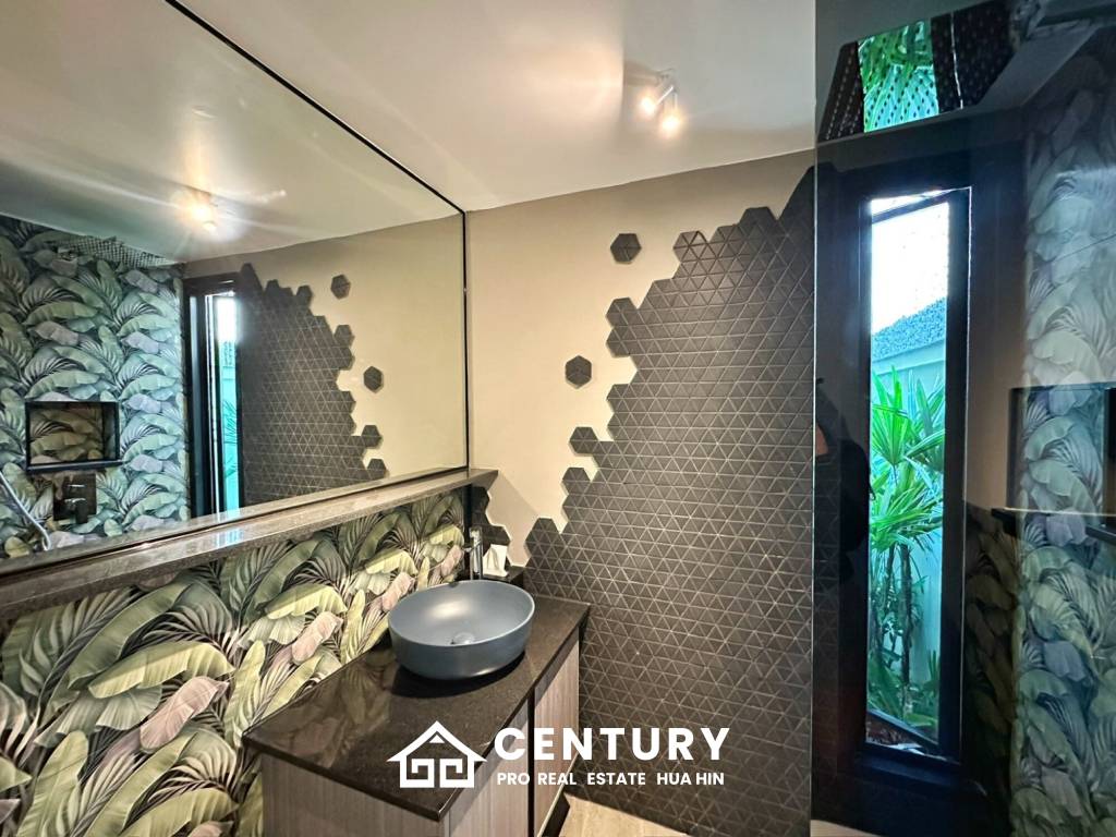 Modern detached home‑style home in Thap Tai Hua Hin