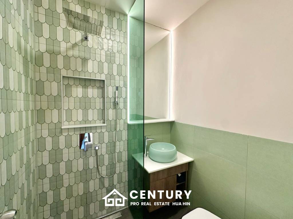 Modern detached home‑style home in Thap Tai Hua Hin