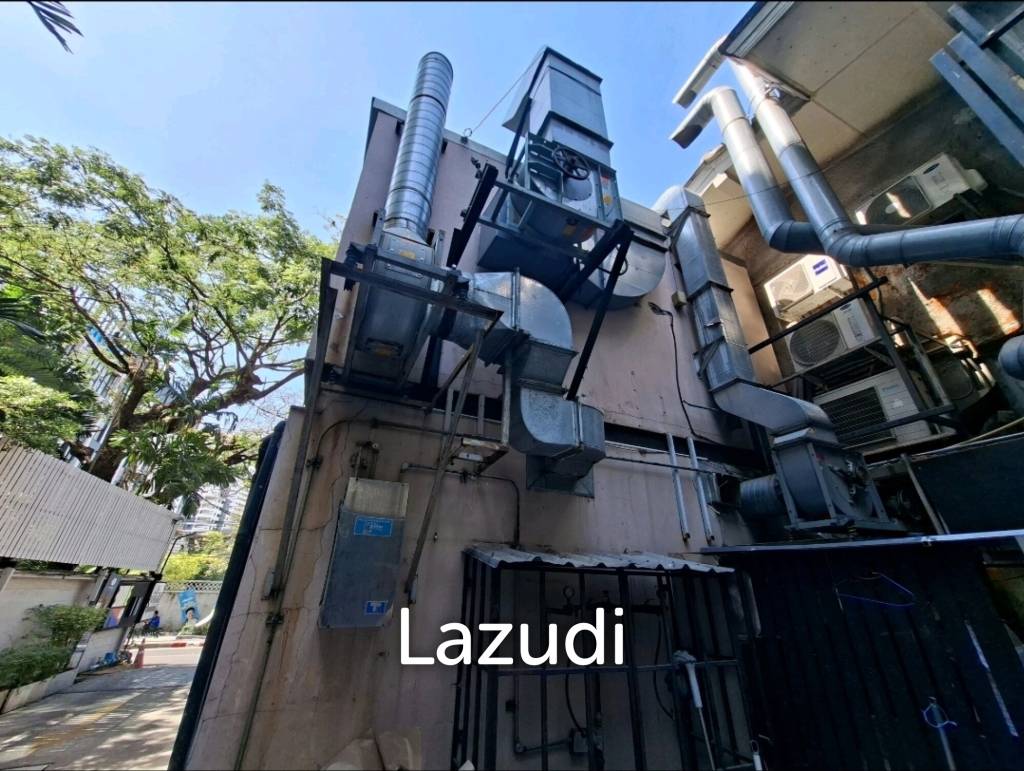 185SQM Restaurant/Bar on Corner Sukhumvit 53 Community Area