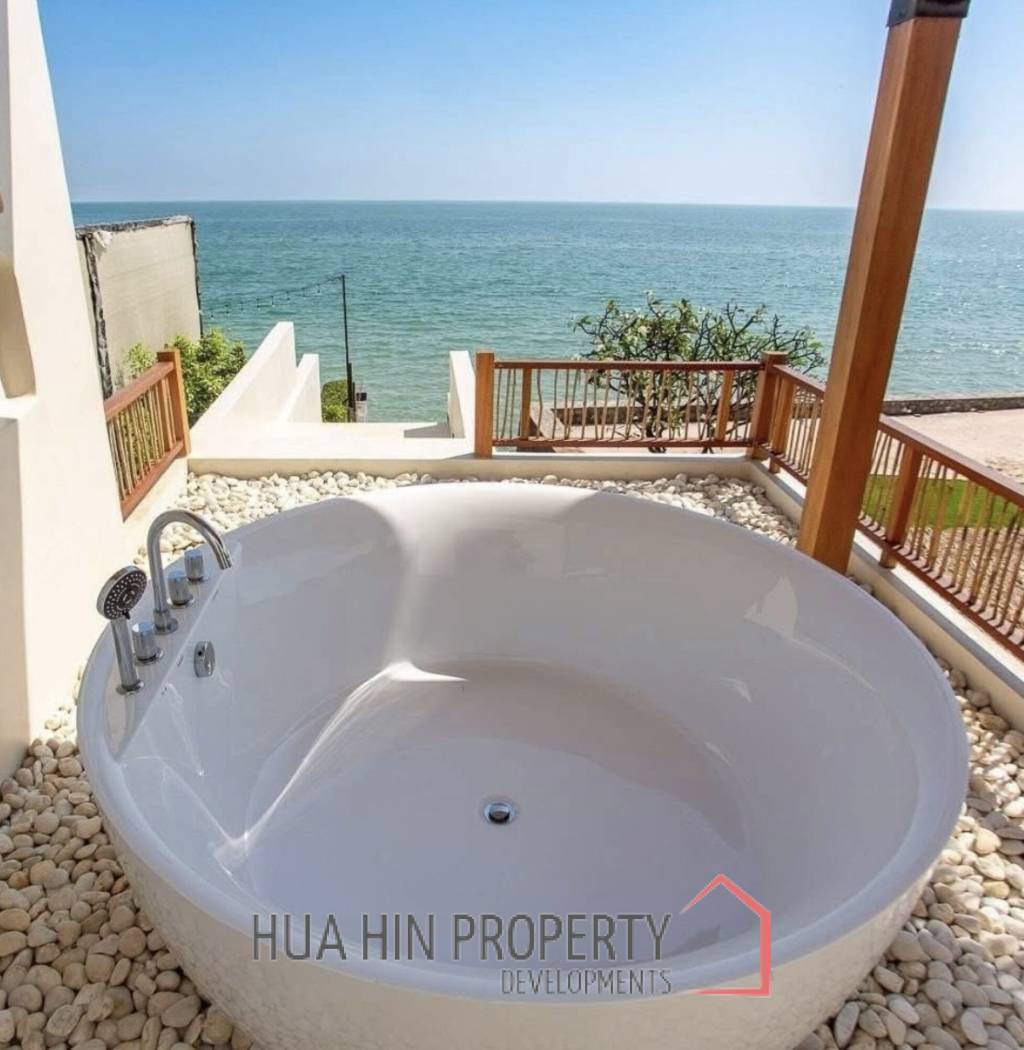 LUXURY BEACHFRONT POOL VILLA IN HUA HIN