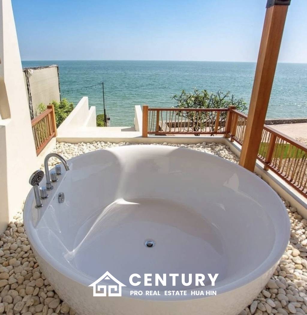 LUXURY BEACHFRONT POOL VILLA IN HUA HIN