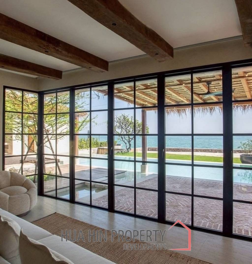 LUXURY BEACHFRONT POOL VILLA IN HUA HIN