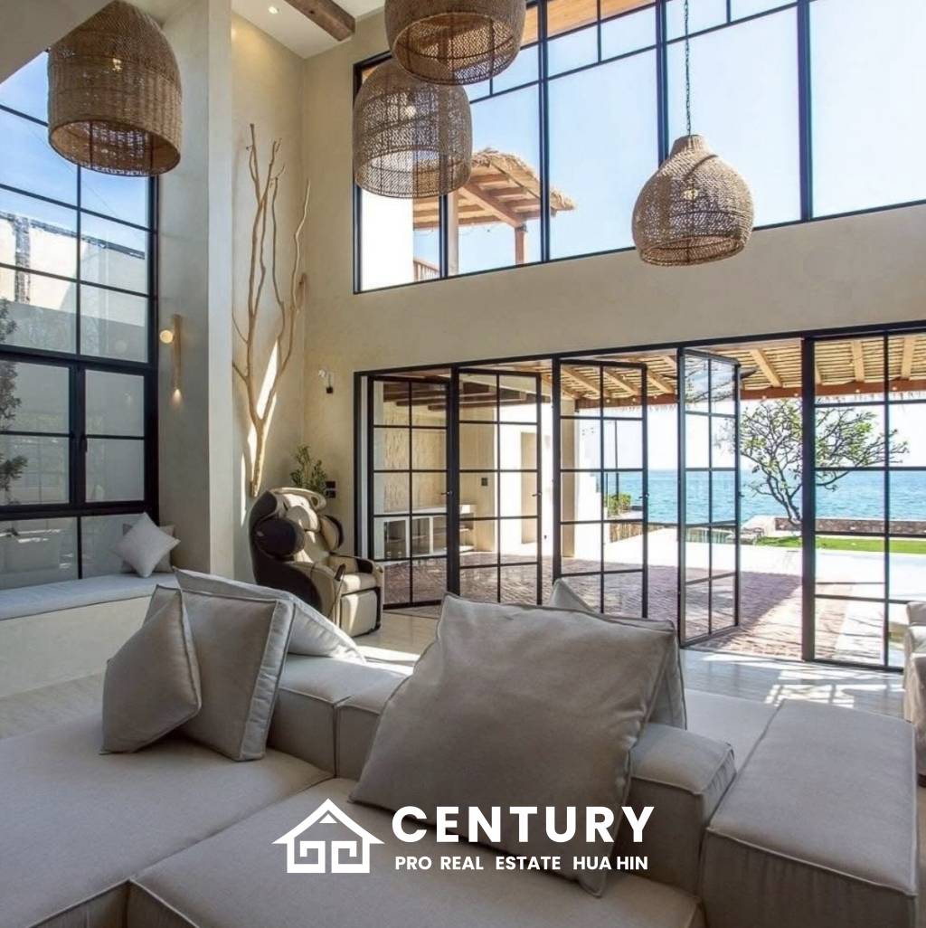 LUXURY BEACHFRONT POOL VILLA IN HUA HIN