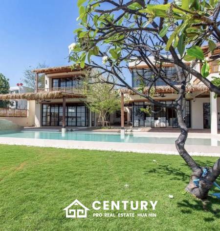 LUXURY BEACHFRONT POOL VILLA IN HUA HIN