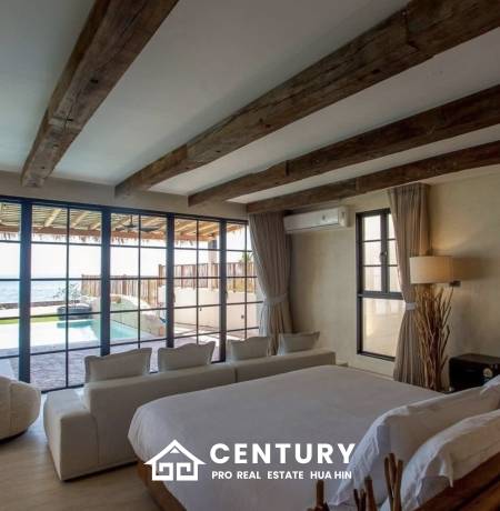 LUXURY BEACHFRONT POOL VILLA IN HUA HIN