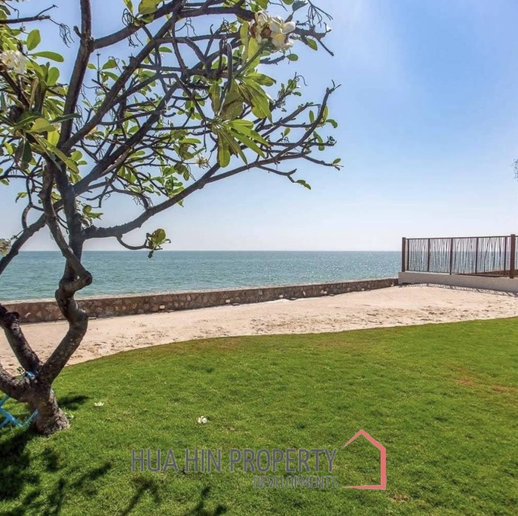 LUXURY BEACHFRONT POOL VILLA IN HUA HIN