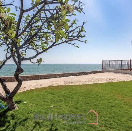 LUXURY BEACHFRONT POOL VILLA IN HUA HIN