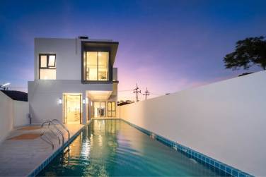 ฺฺBrand New 5-Bedroom Pool Villa for Rent in Bangtao