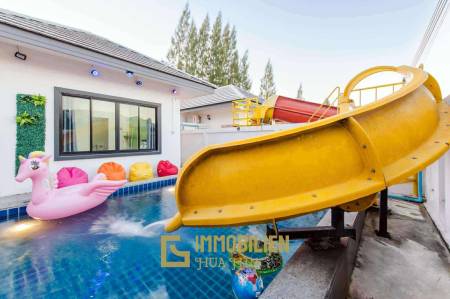 Investmentmöglichkeit / privater Pool / Wasserrutsche