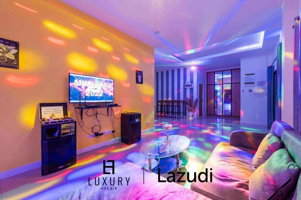 320 sqm family pool villa with slides in Thap Tai Hua Hin