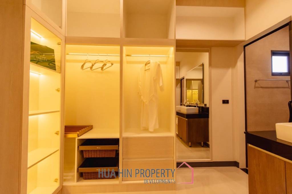 Beautiful House in Thap Tai Hua Hin | New 3 bed Pool Villas