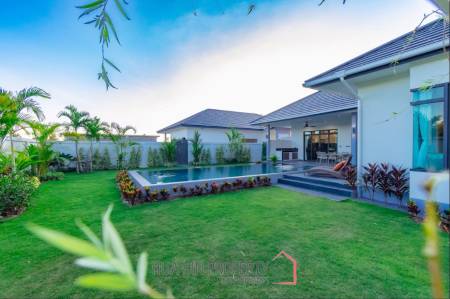 Beautiful House in Thap Tai Hua Hin | New 3 bed Pool Villas