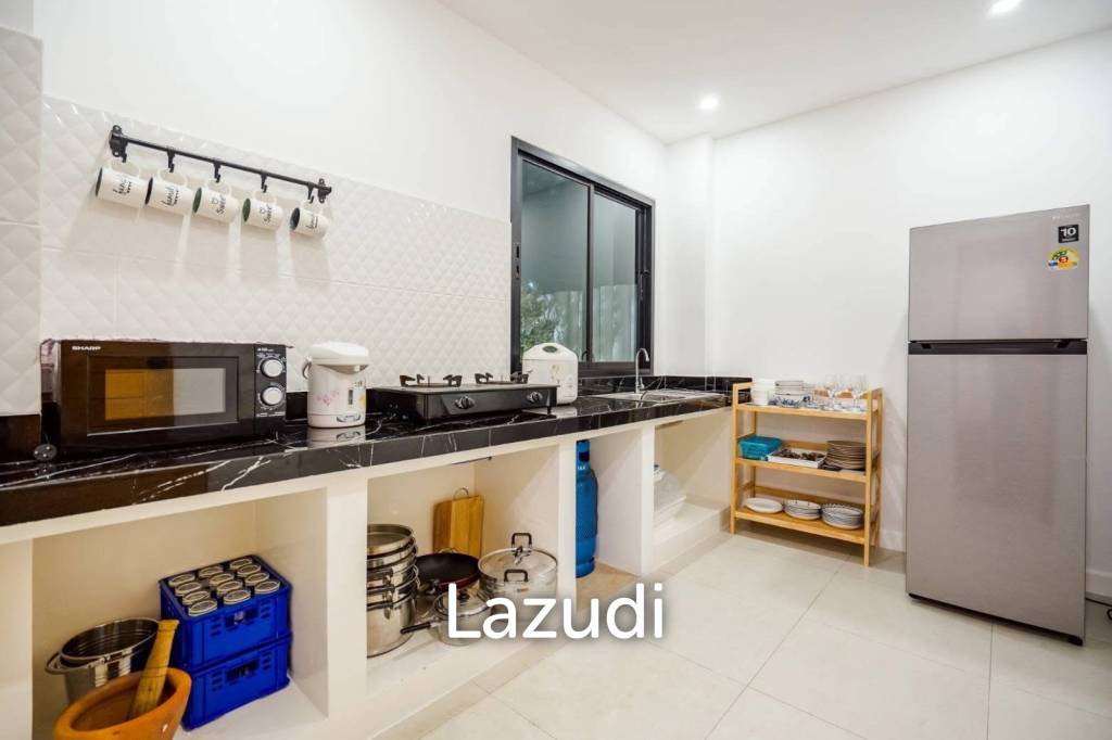 350 sqm 4 Bedroom Pool Villa for Sale in Hua Hin