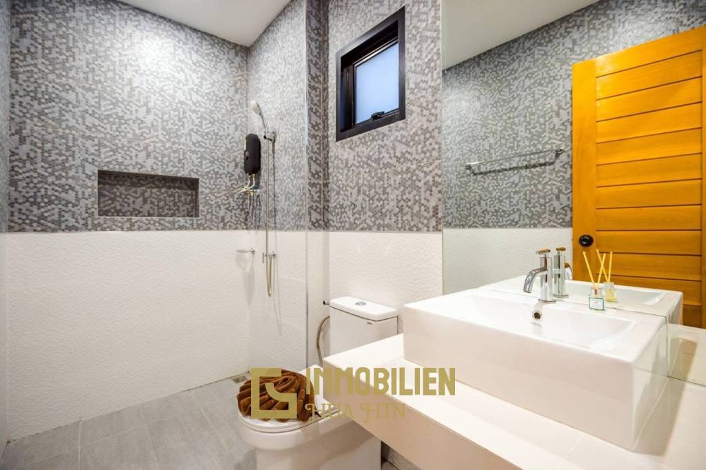 Investmentmöglichkeit / privater Pool / Wasserrutsche / 4 Schlafzimmer