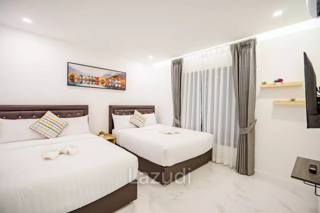 350 sqm 4 Bedroom Pool Villa for Sale in Hua Hin