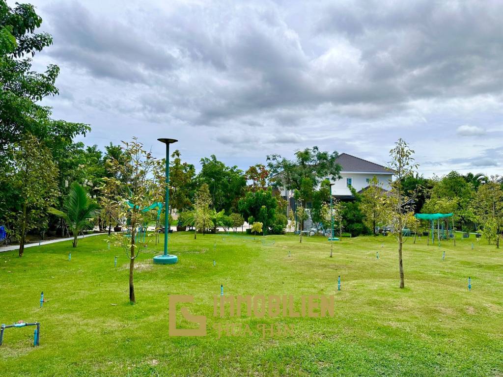 1 участок / тихое и развитое место