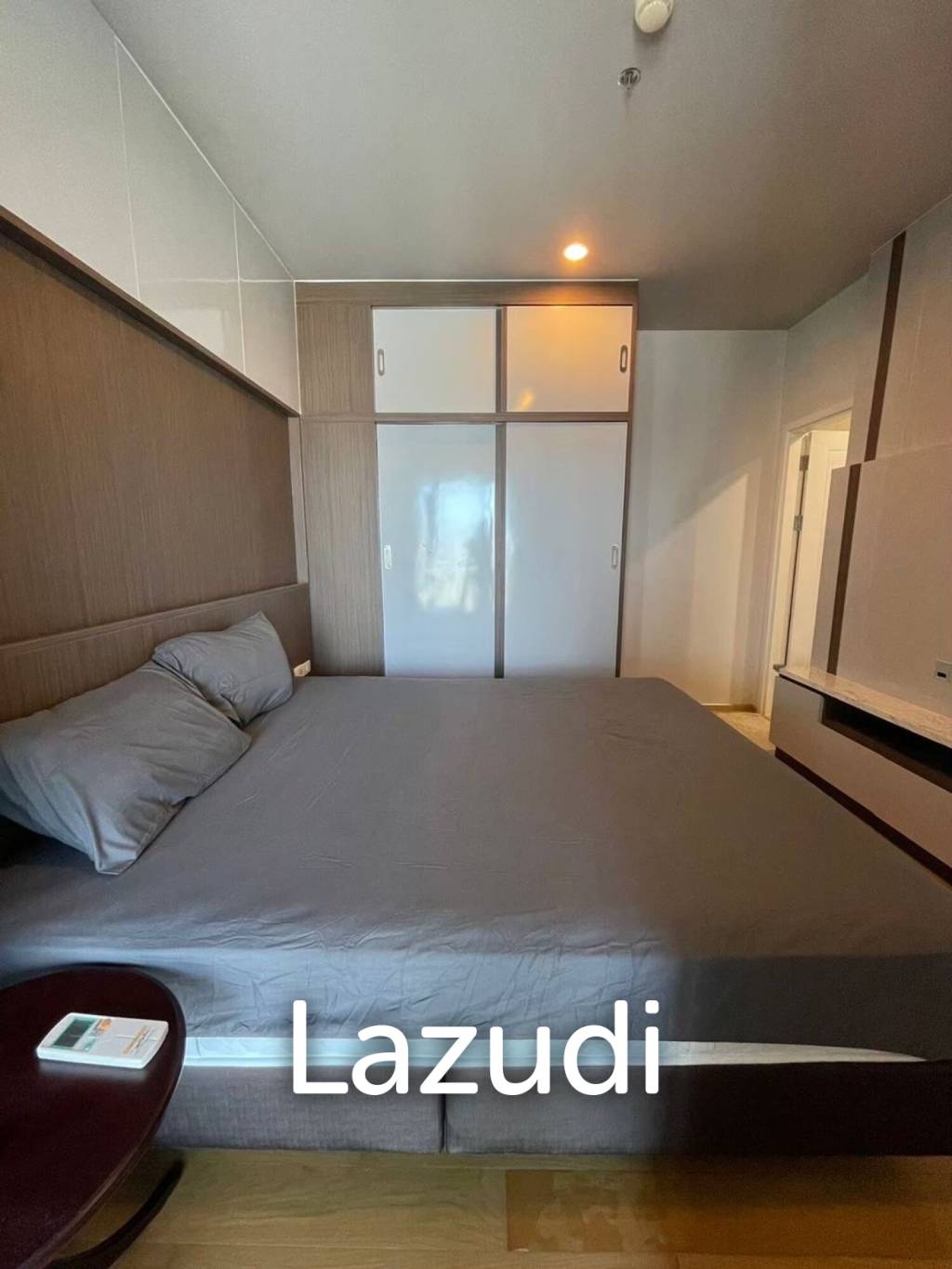 70 sqm high floor condo Hive Sathorn Khlong San Bangkok