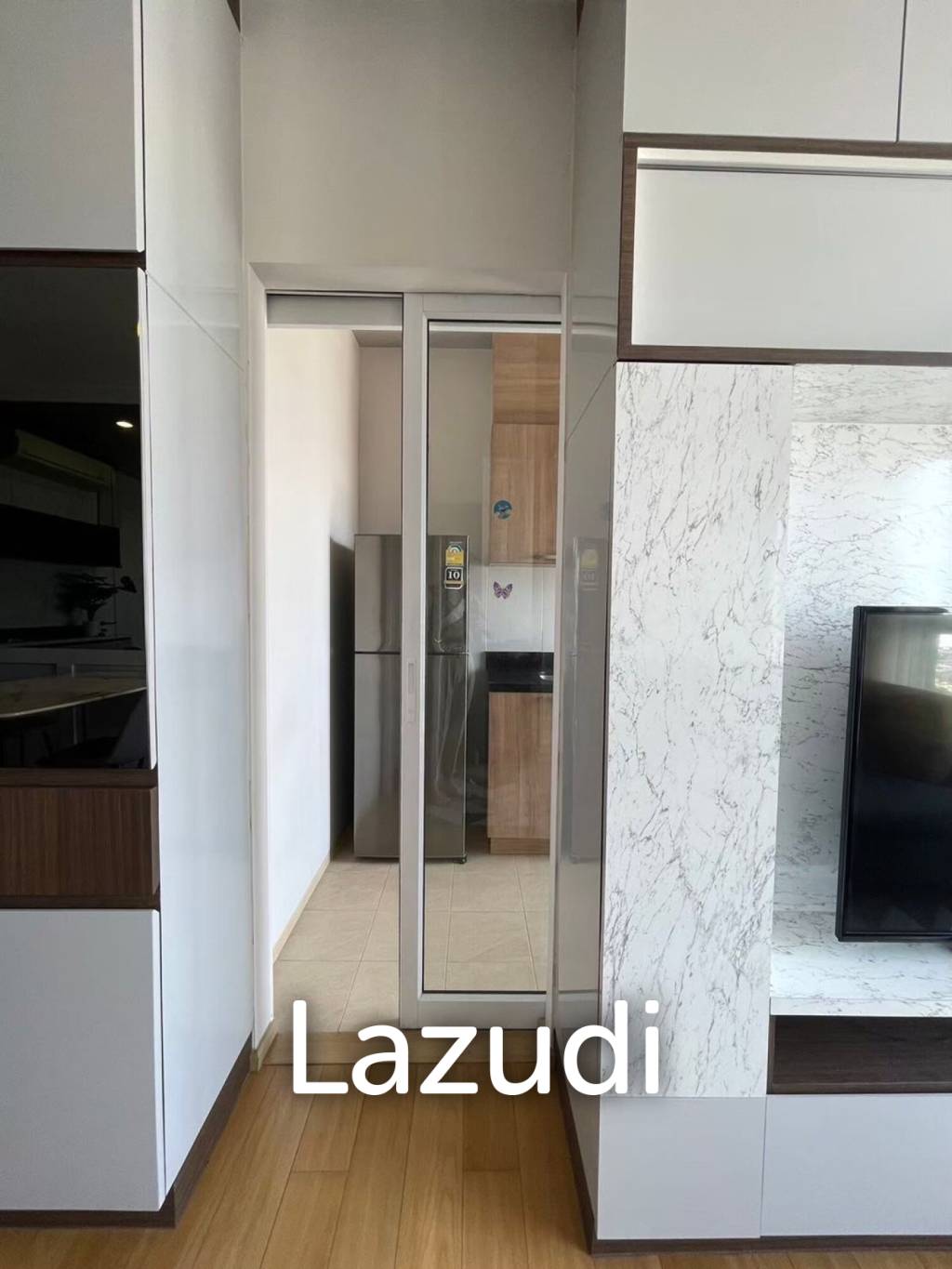 70 sqm high floor condo Hive Sathorn Khlong San Bangkok