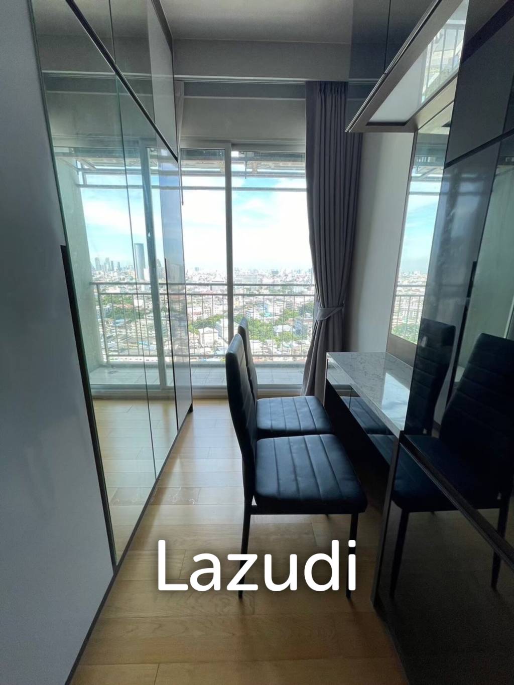 70 sqm high floor condo Hive Sathorn Khlong San Bangkok