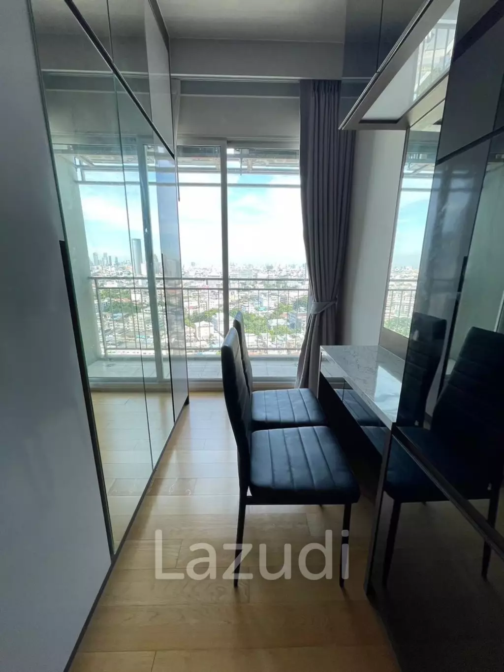 70 sqm high floor condo Hive Sathorn Khlong San Bangkok