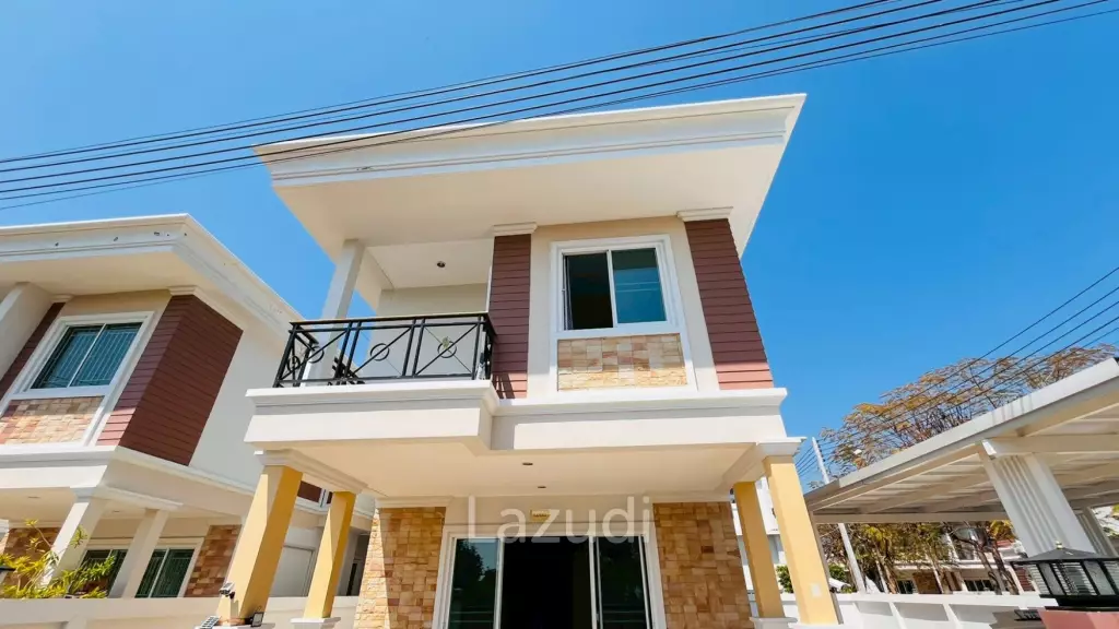 Pannasub 8: 3 beds 3 beds with 1 office room on Soi 88