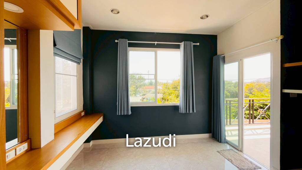Pannasub 8: 3 beds 3 beds with 1 office room on Soi 88