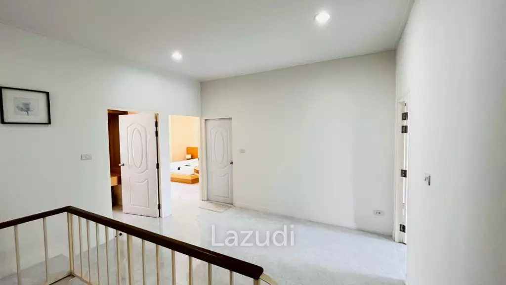 Pannasub 8: 3 beds 3 beds with 1 office room on Soi 88