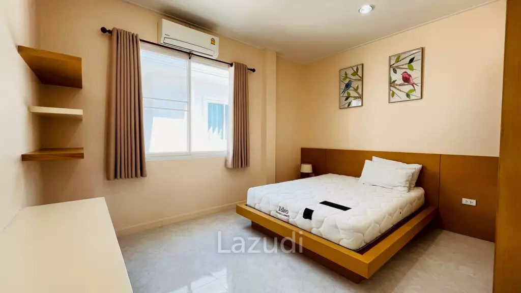 Pannasub 8: 3 beds 3 beds with 1 office room on Soi 88