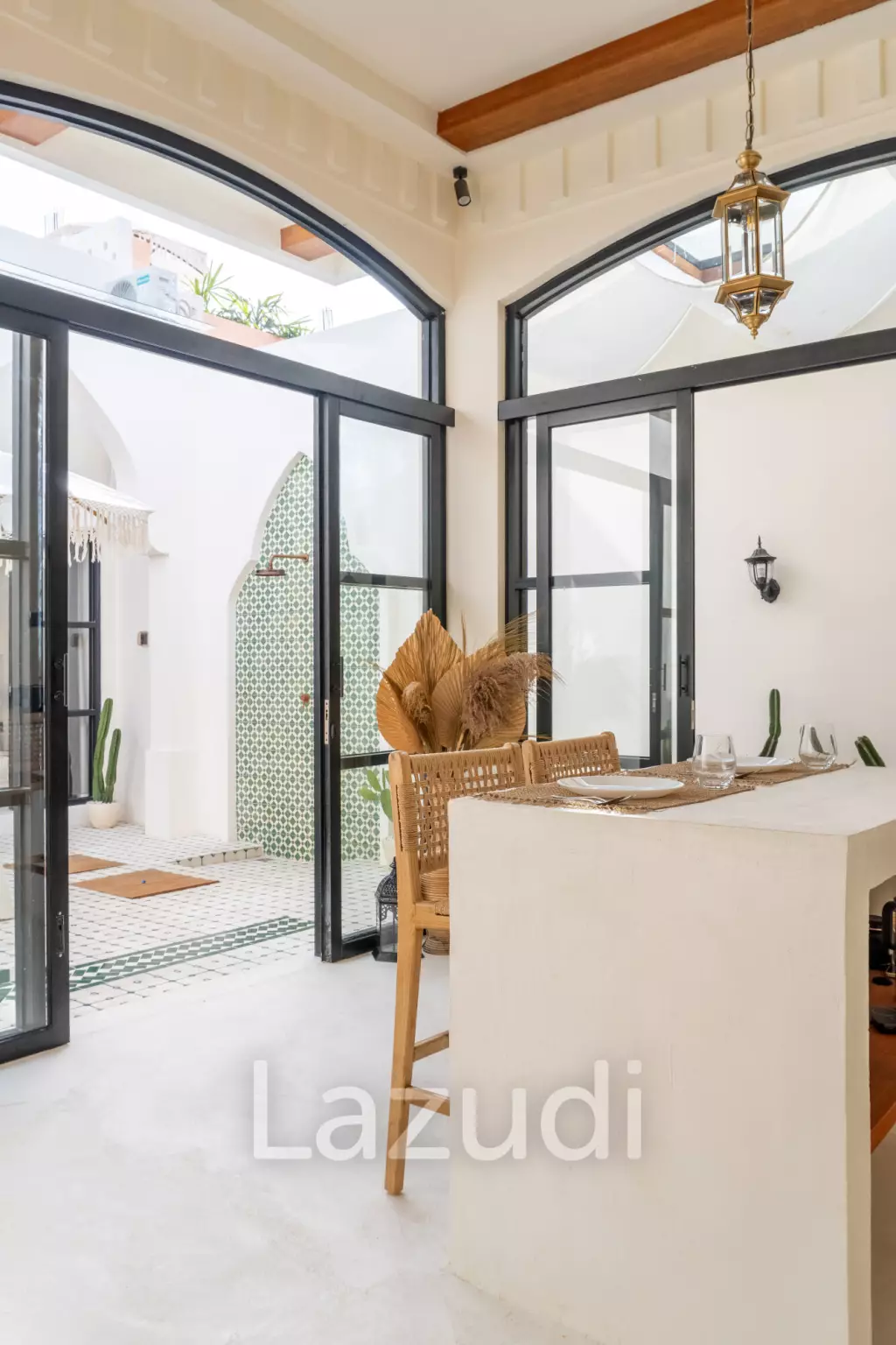 One Bedroom Moroccan style Villa 5 minutes from Padang-Padang Beach