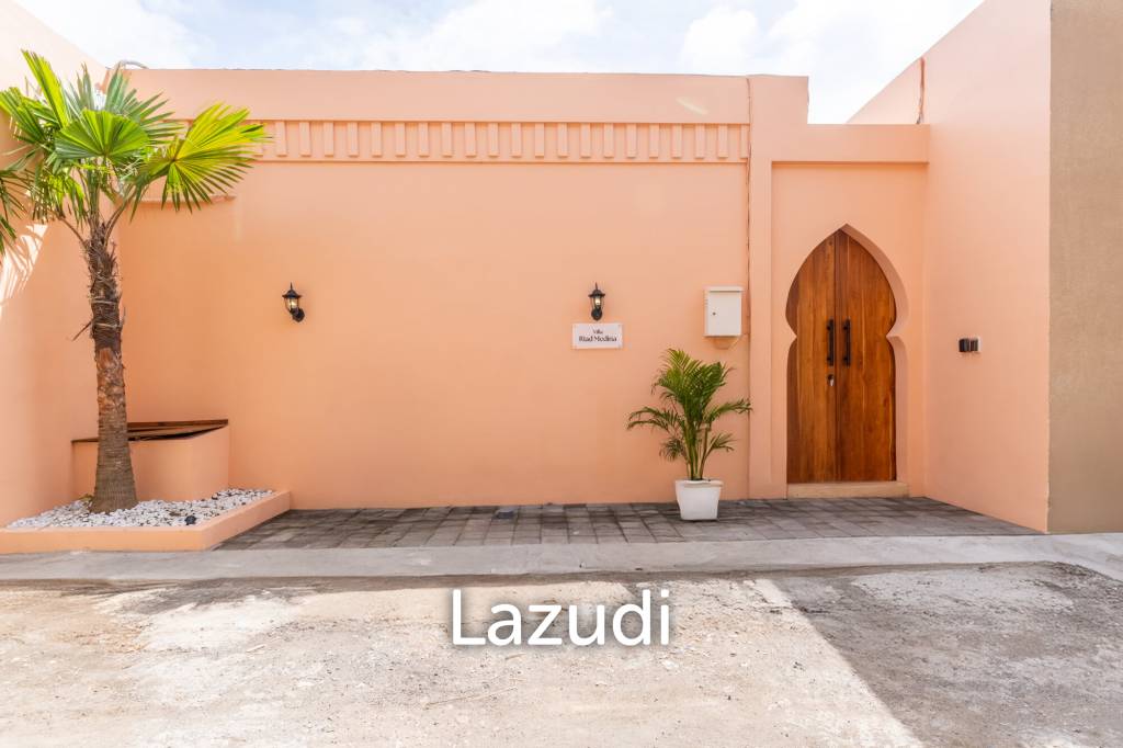 One Bedroom Moroccan style Terra Cotta Villa 5 minutes from Padang-Padang Beach
