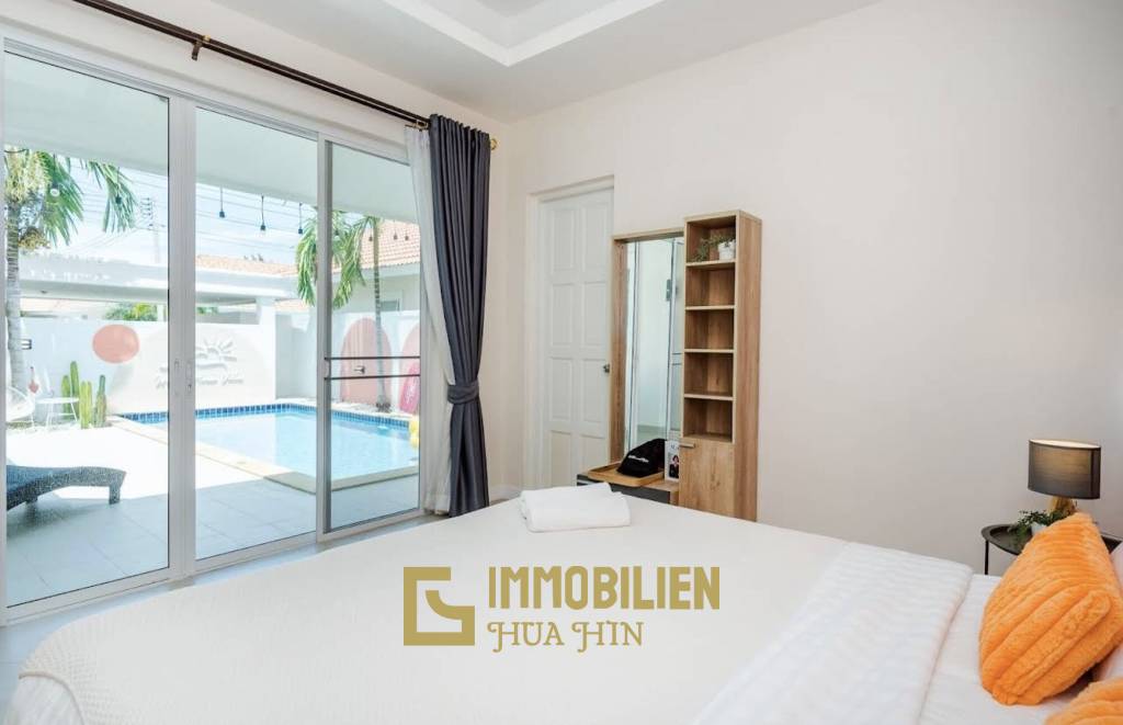 Neuwertig / privater Pool / voll möbliert