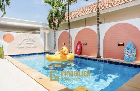 Neuwertig / privater Pool / voll möbliert