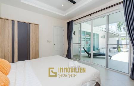 Neuwertig / privater Pool / voll möbliert