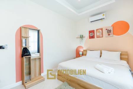 Neuwertig / privater Pool / voll möbliert