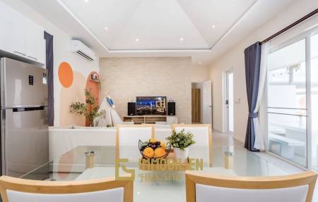 Neuwertig / privater Pool / voll möbliert