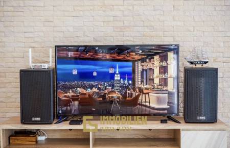 Neuwertig / privater Pool / voll möbliert