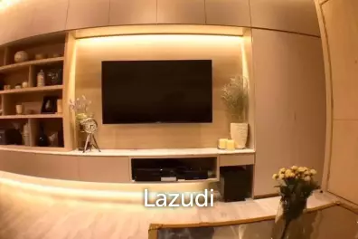 59 sqm high-floor condo at The Room BTS Wongwian Yai, Khlong San