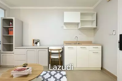 36 sqm 1 Bedroom Condo on 8th Floor at The Clover Thonglor, Khlong Tan Nuea Bangkok