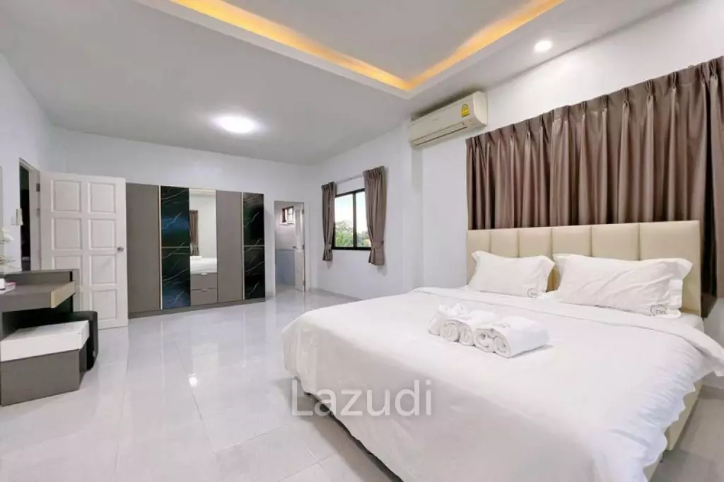 4 Bedroom 3 Bathroom 220 SQ.M. Royal View Village