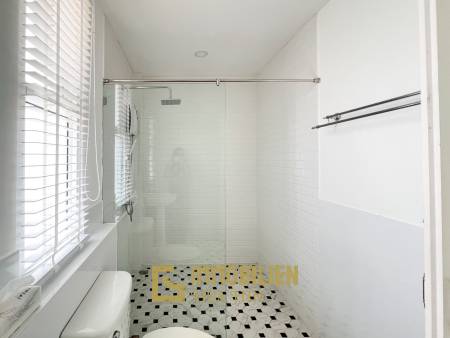 300 qm Wohnfläche / komplett möbliert / 3 Schlafzimmer + 4 Badezimmer