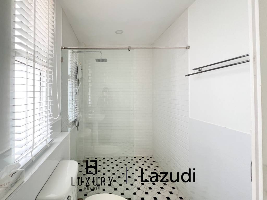 300 sqm 3 Bedroom Villa with Private Pool in  Hua Hin