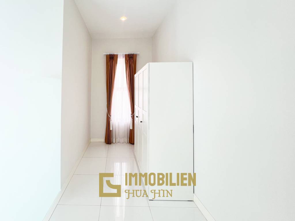 300 qm Wohnfläche / komplett möbliert / 3 Schlafzimmer + 4 Badezimmer