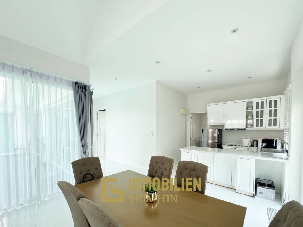 300 qm Wohnfläche / komplett möbliert / 3 Schlafzimmer + 4 Badezimmer