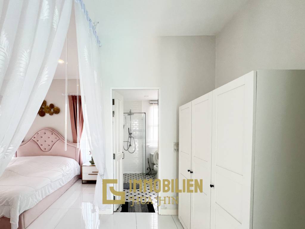 300 qm Wohnfläche / komplett möbliert / 3 Schlafzimmer + 4 Badezimmer