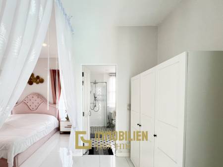 300 qm Wohnfläche / komplett möbliert / 3 Schlafzimmer + 4 Badezimmer