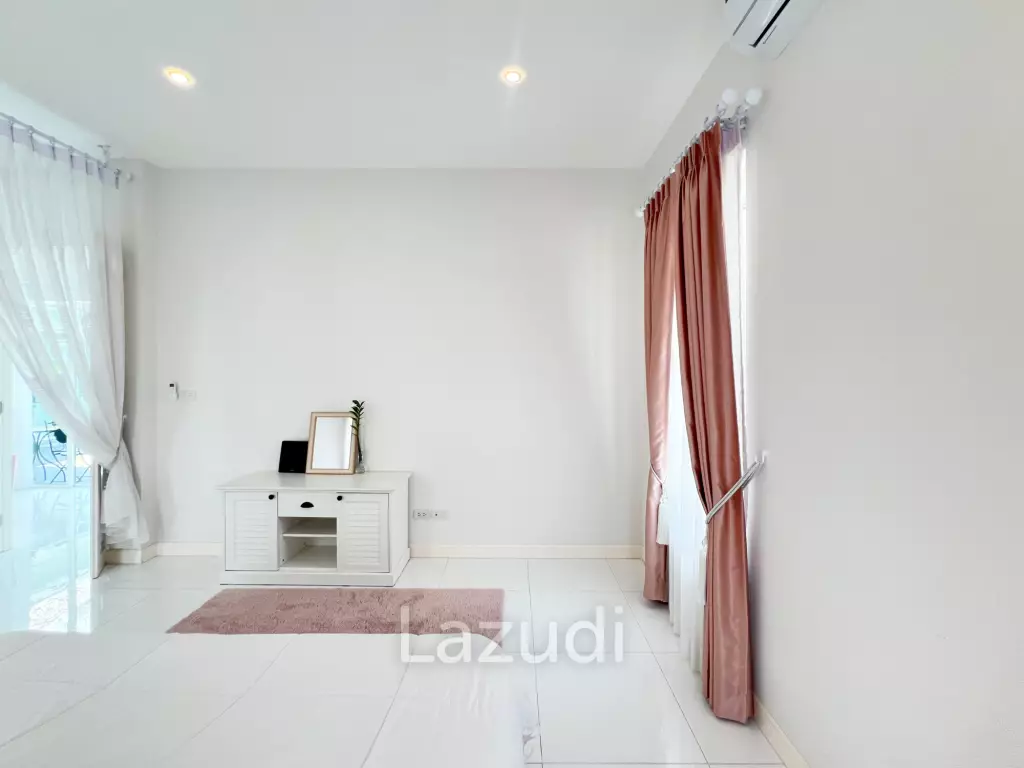 300 sqm 3 Bedroom Villa with Private Pool in  Hua Hin