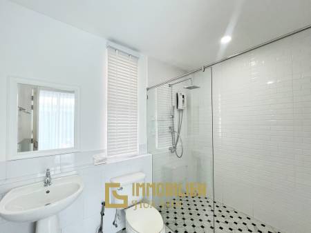 300 qm Wohnfläche / komplett möbliert / 3 Schlafzimmer + 4 Badezimmer