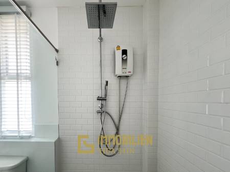 300 qm Wohnfläche / komplett möbliert / 3 Schlafzimmer + 4 Badezimmer