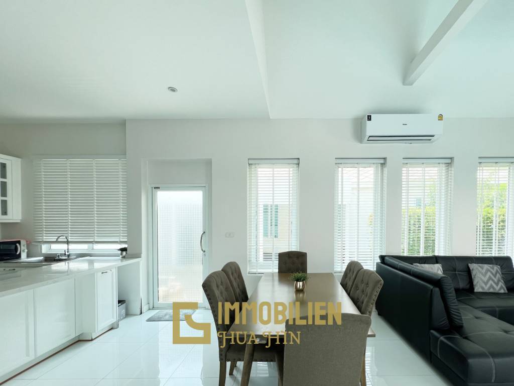 300 qm Wohnfläche / komplett möbliert / 3 Schlafzimmer + 4 Badezimmer