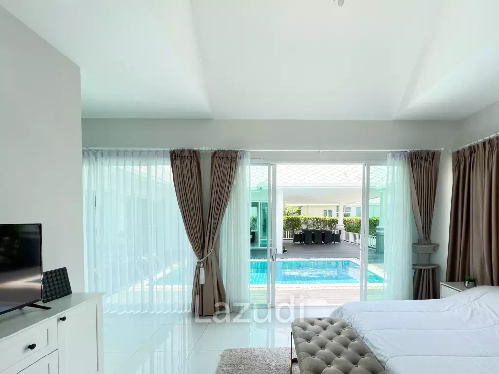 300 sqm 3 Bedroom Villa with Private Pool in  Hua Hin